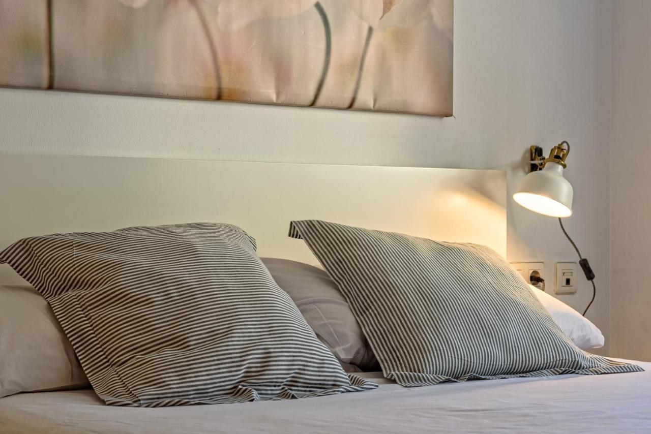 Apartamento&piscina cerca de Barcelona Ripollet Esterno foto