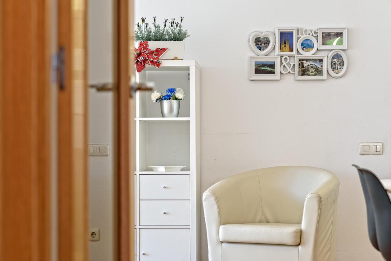 Apartamento&piscina cerca de Barcelona Ripollet Esterno foto