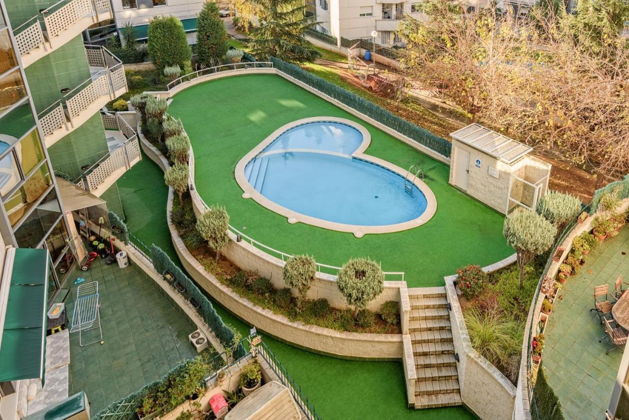 Apartamento&piscina cerca de Barcelona Ripollet Esterno foto